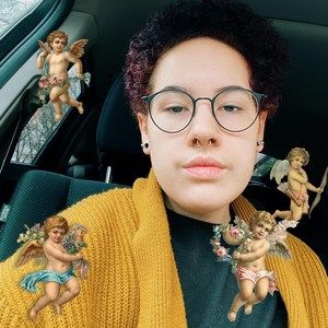 Meet your Posher, Levi